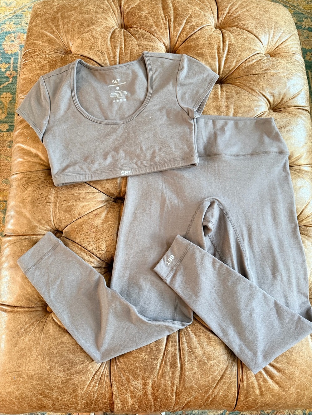 SET Active FormCloud Matching Set Women’s Medium Crop Top High Waist Leggin